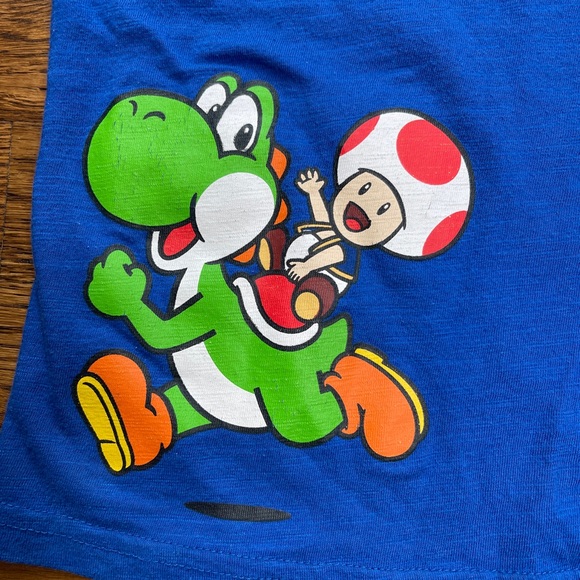 Super Mario Graphic T-Shirt - Picture 8 of 11
